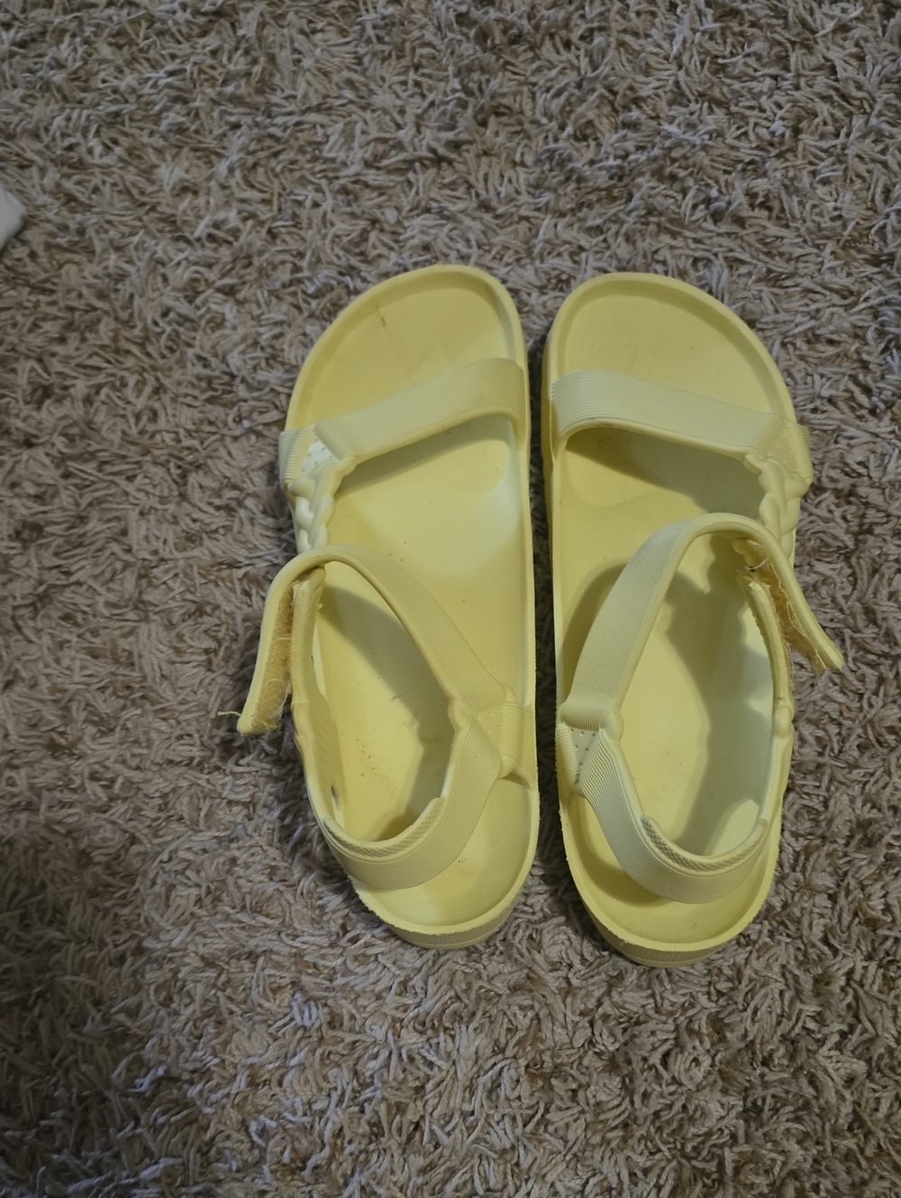 Aeropostale Womens Yellow Velcro Sandals